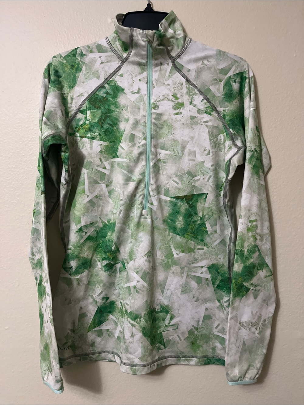 Nike Pro Quarter Zip Geometric Pullover